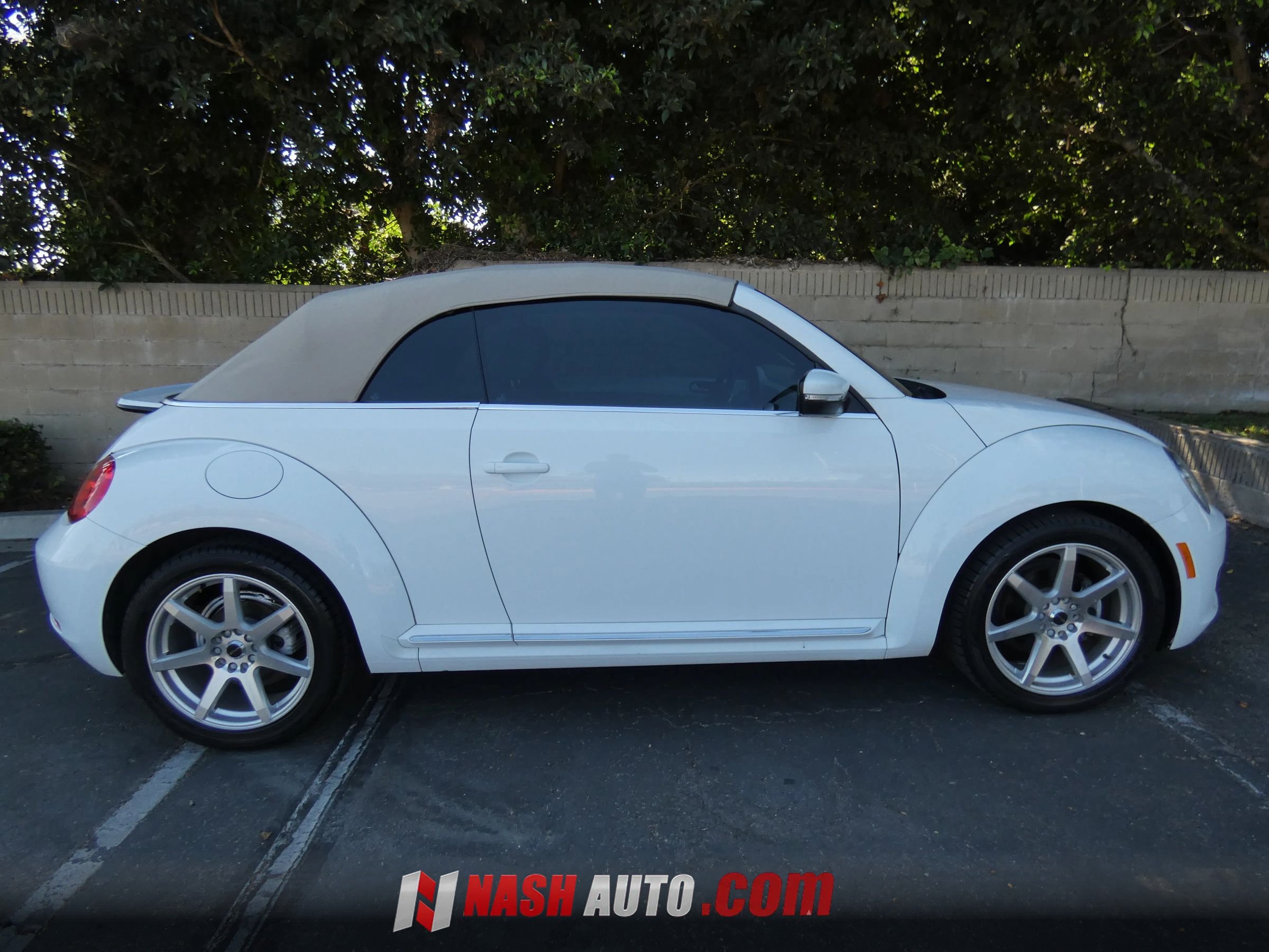 Used 2014 Volkswagen Beetle TDI FWD image 67