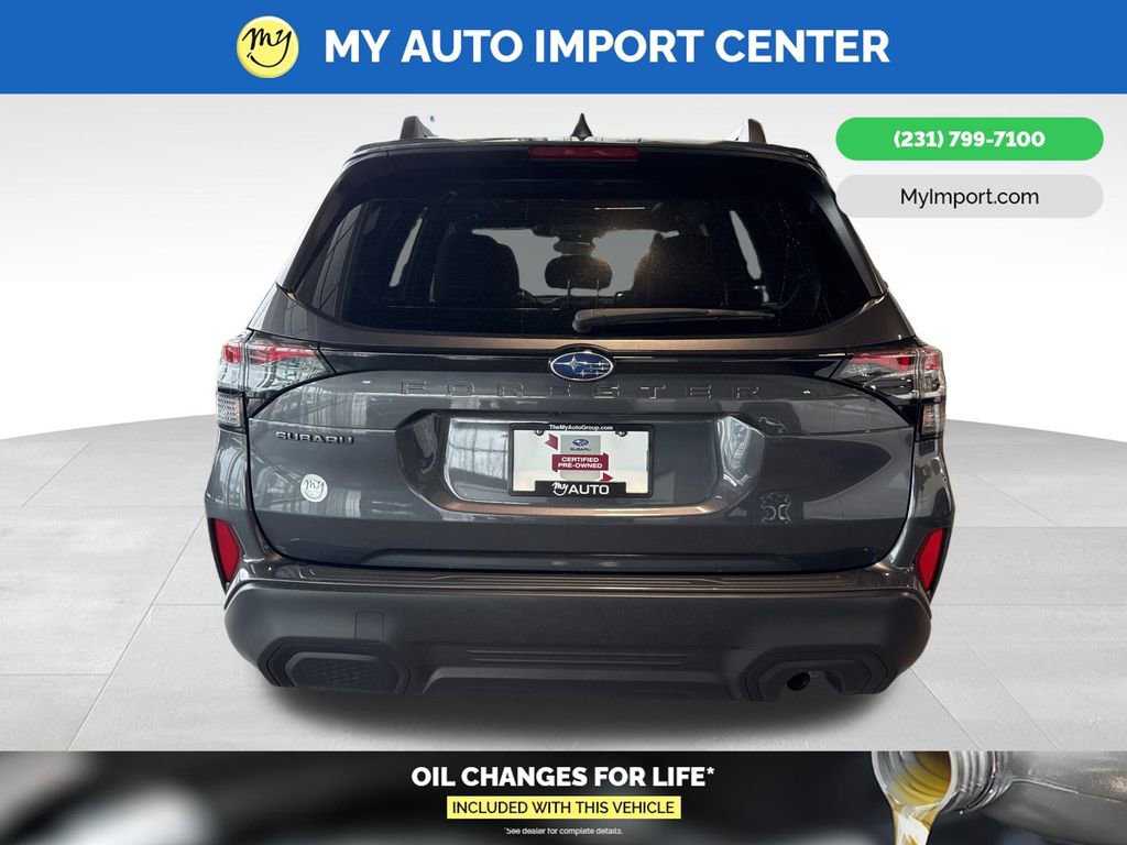 Used 2025 Subaru Forester Premium AWD/4WD image 6
