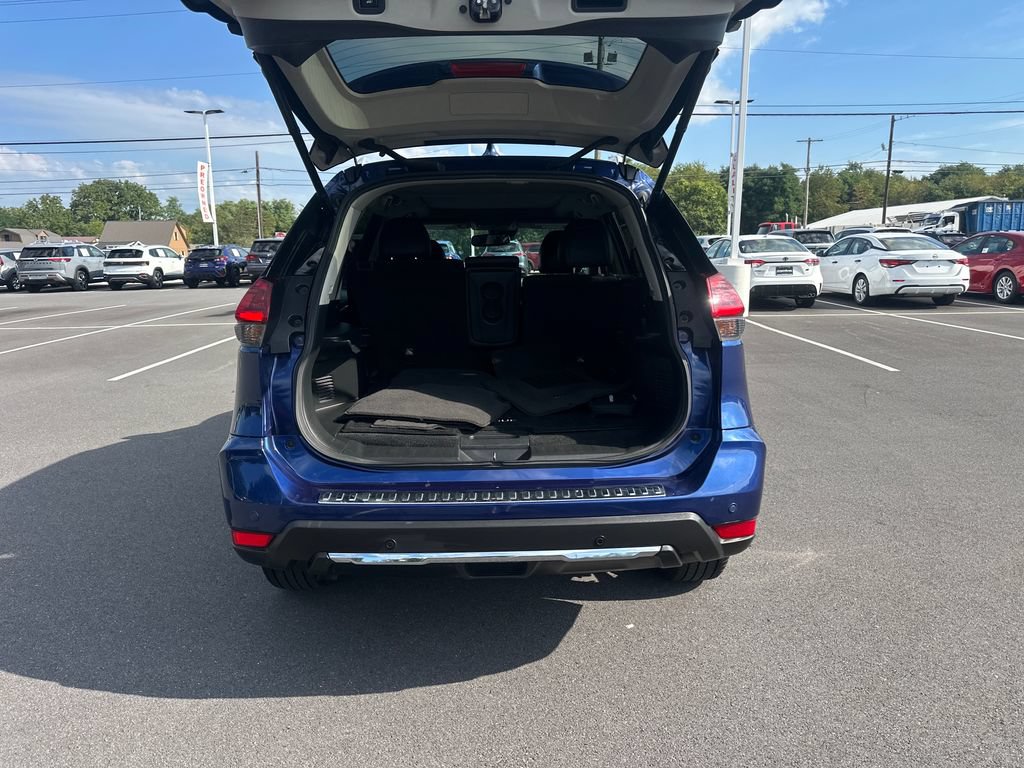 Used 2020 Nissan Rogue SL w/ Premium Package AWD/4WD image 12