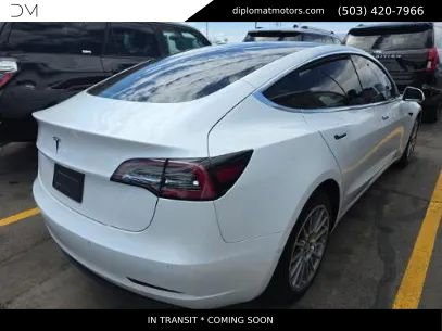 Used 2020 Tesla Model 3 Standard Range RWD image 4