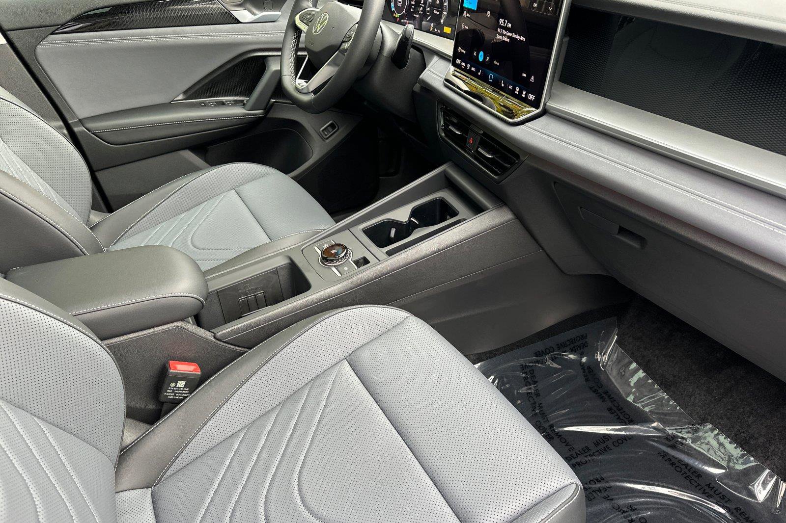 New 2026 Volkswagen Tiguan SE image 15