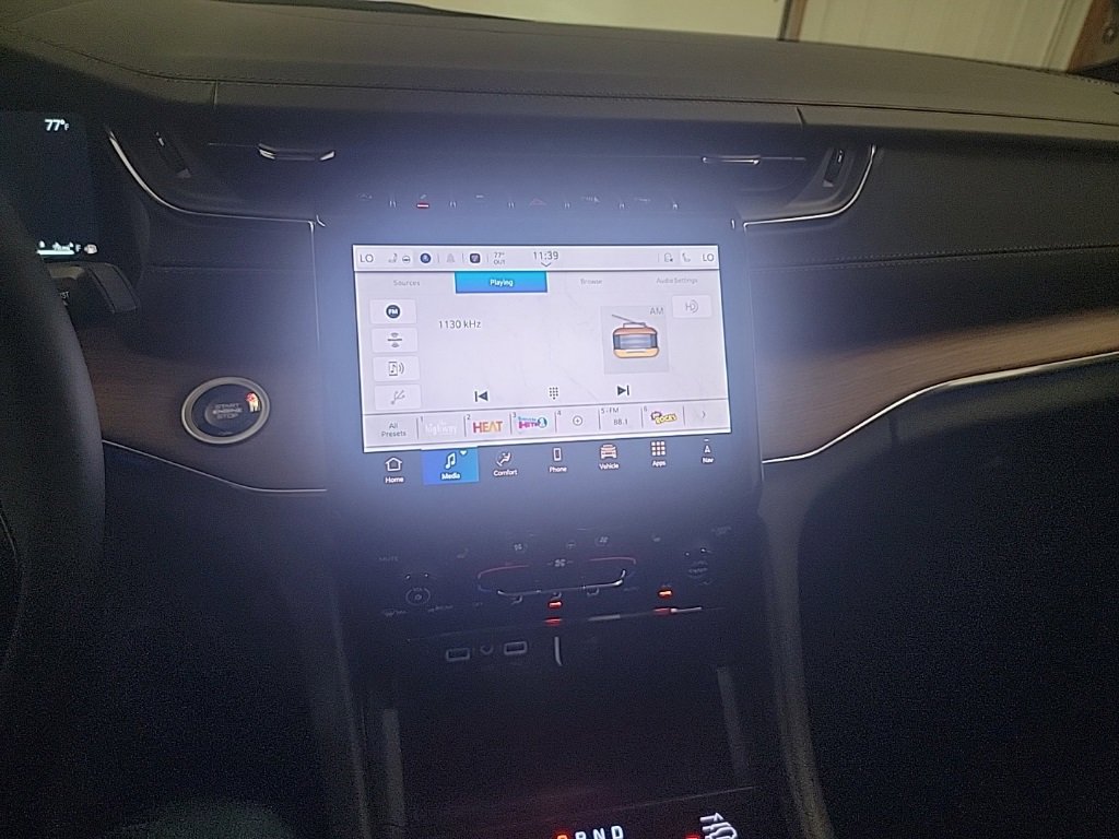 New 2025 Jeep Grand Cherokee L Summit image 18