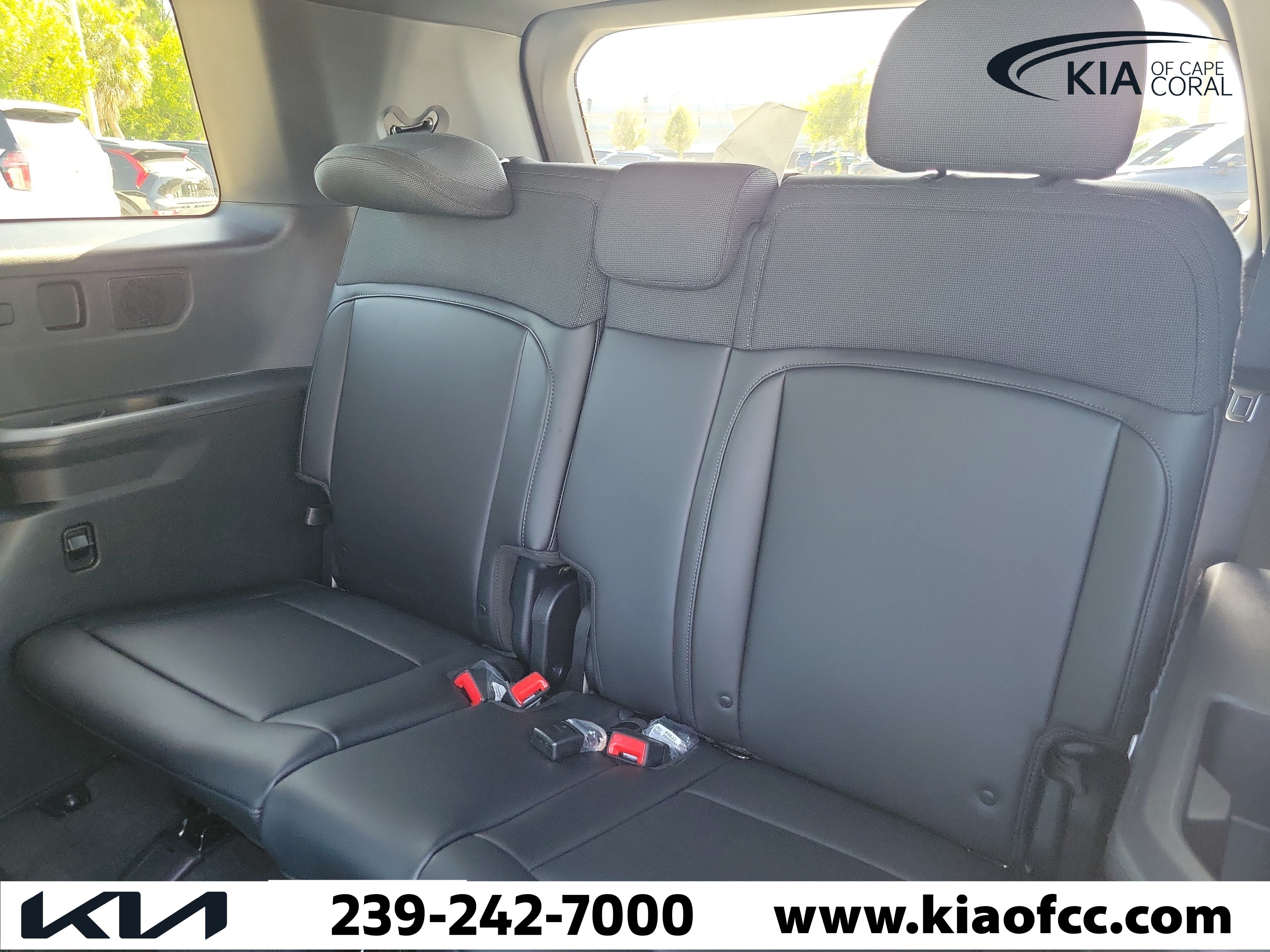 New 2027 Kia Telluride S w/ Towing Package FWD image 12
