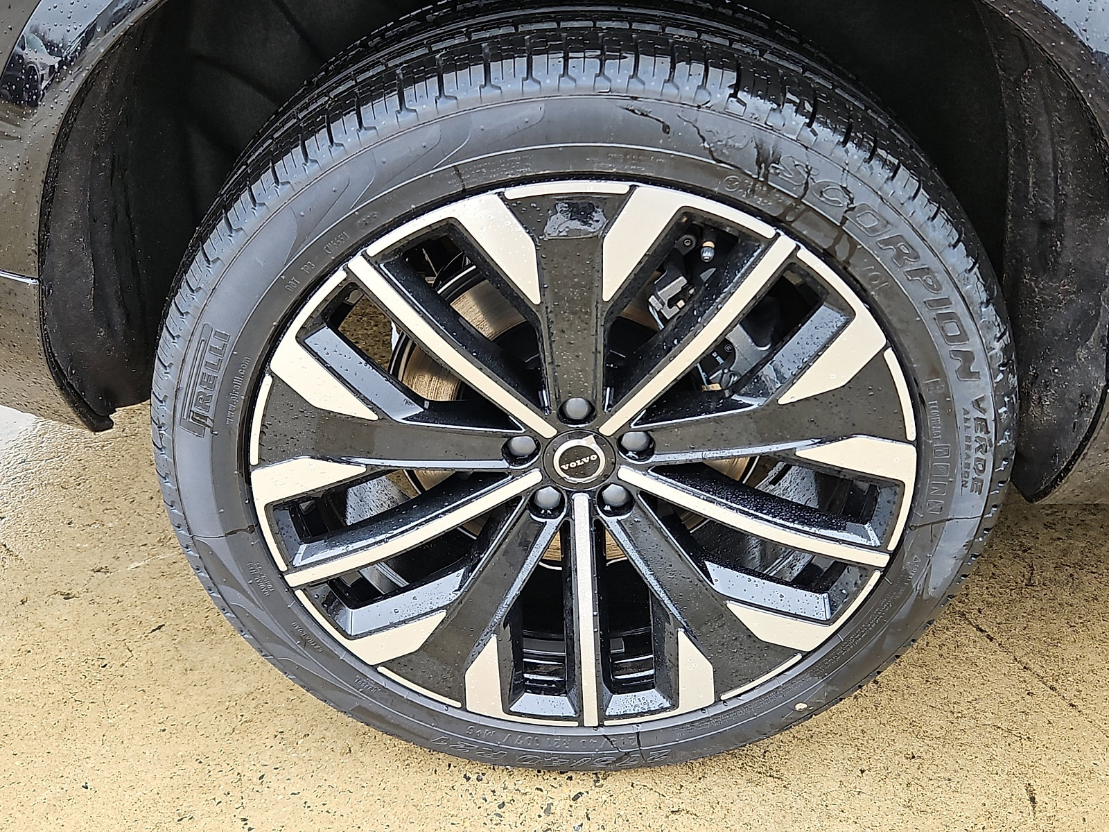 New 2026 Volvo XC90 T8 Ultra w/ Protection Package Premier image 7