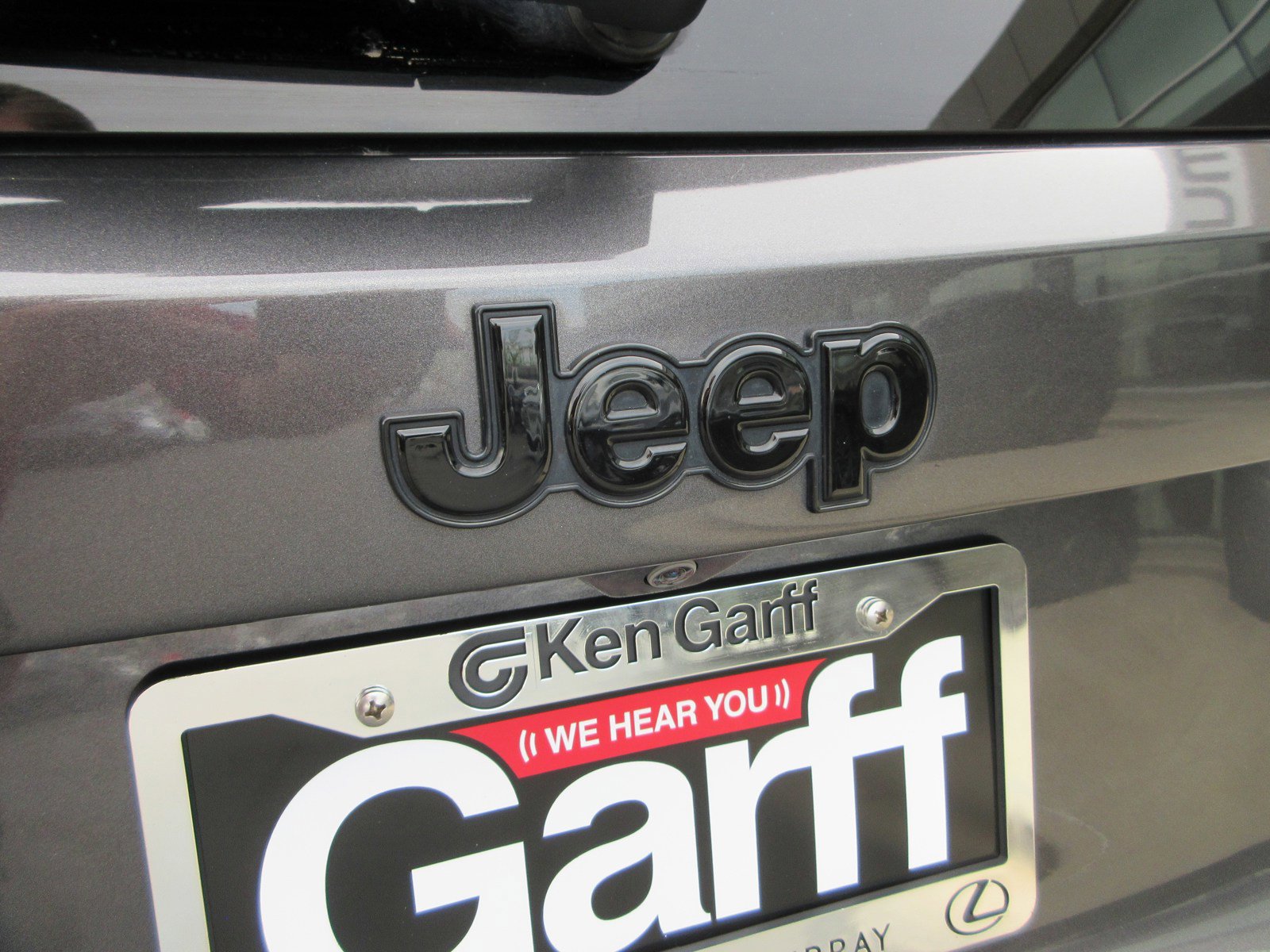 Used 2018 Jeep Renegade Altitude w/ UConnect 8.4 Nav Group FWD image 9