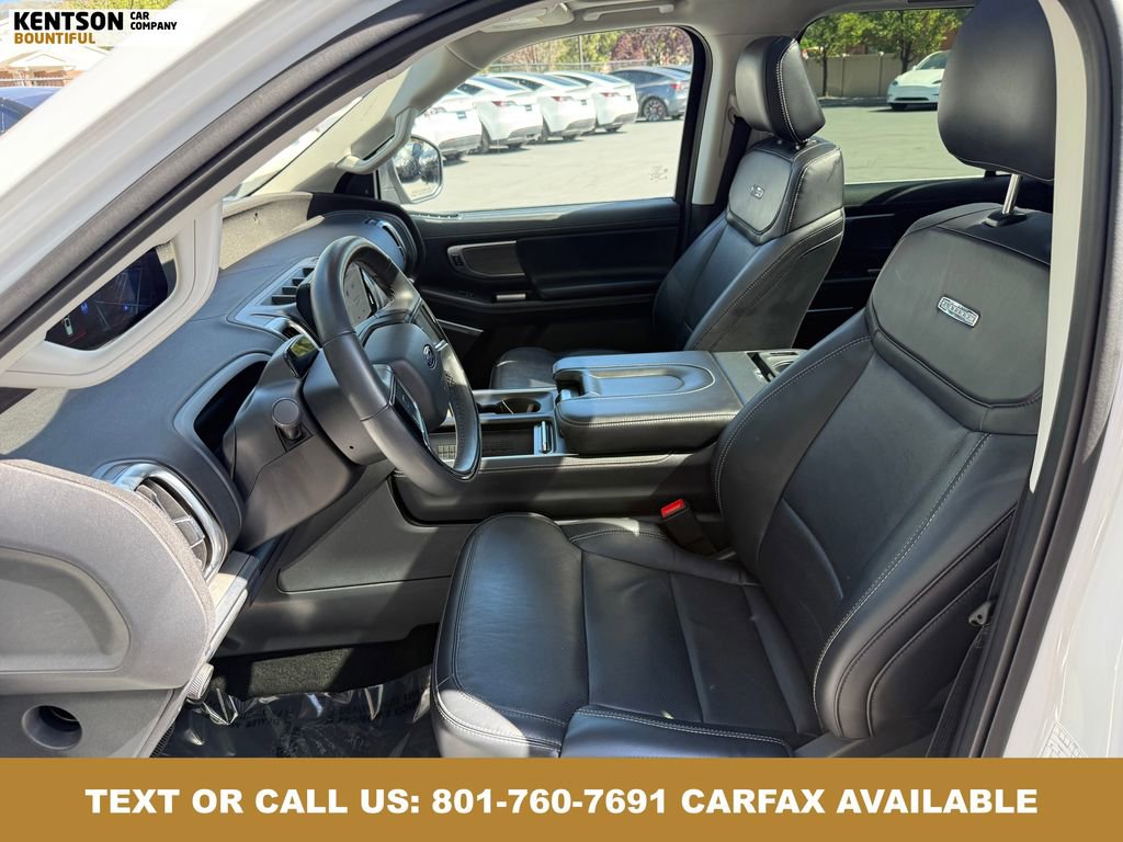 Used 2025 Ford Expedition Max Platinum AWD/4WD image 32