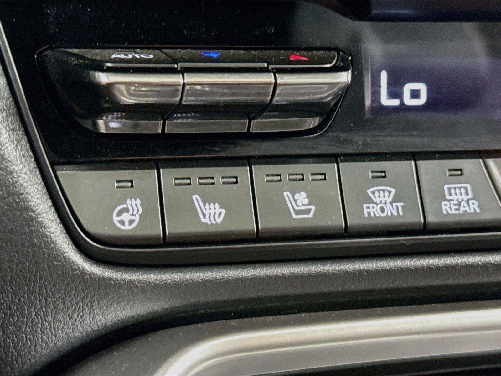 Used 2025 MAZDA CX-70 Plug-In Hybrid w/ Premium Plus AWD/4WD image 8