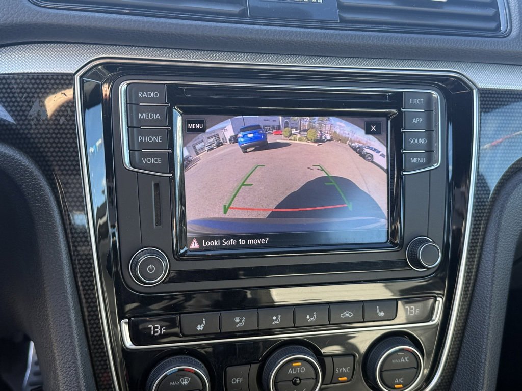 Used 2018 Volkswagen Passat 3.6 image 22