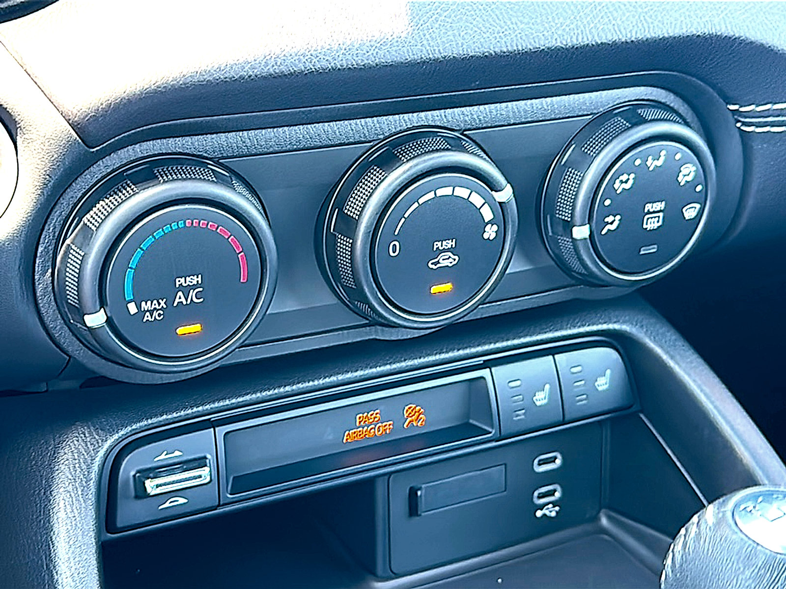 Used 2025 MAZDA MX-5 Miata RF Club RWD image 29