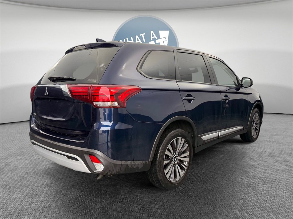 Used 2020 Mitsubishi Outlander ES image 3