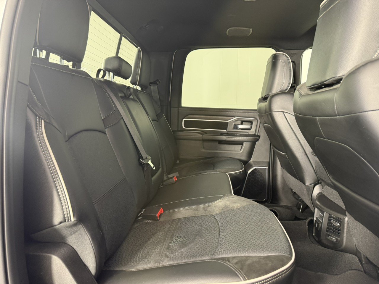 Used 2026 RAM 2500 Laramie AWD/4WD image 13
