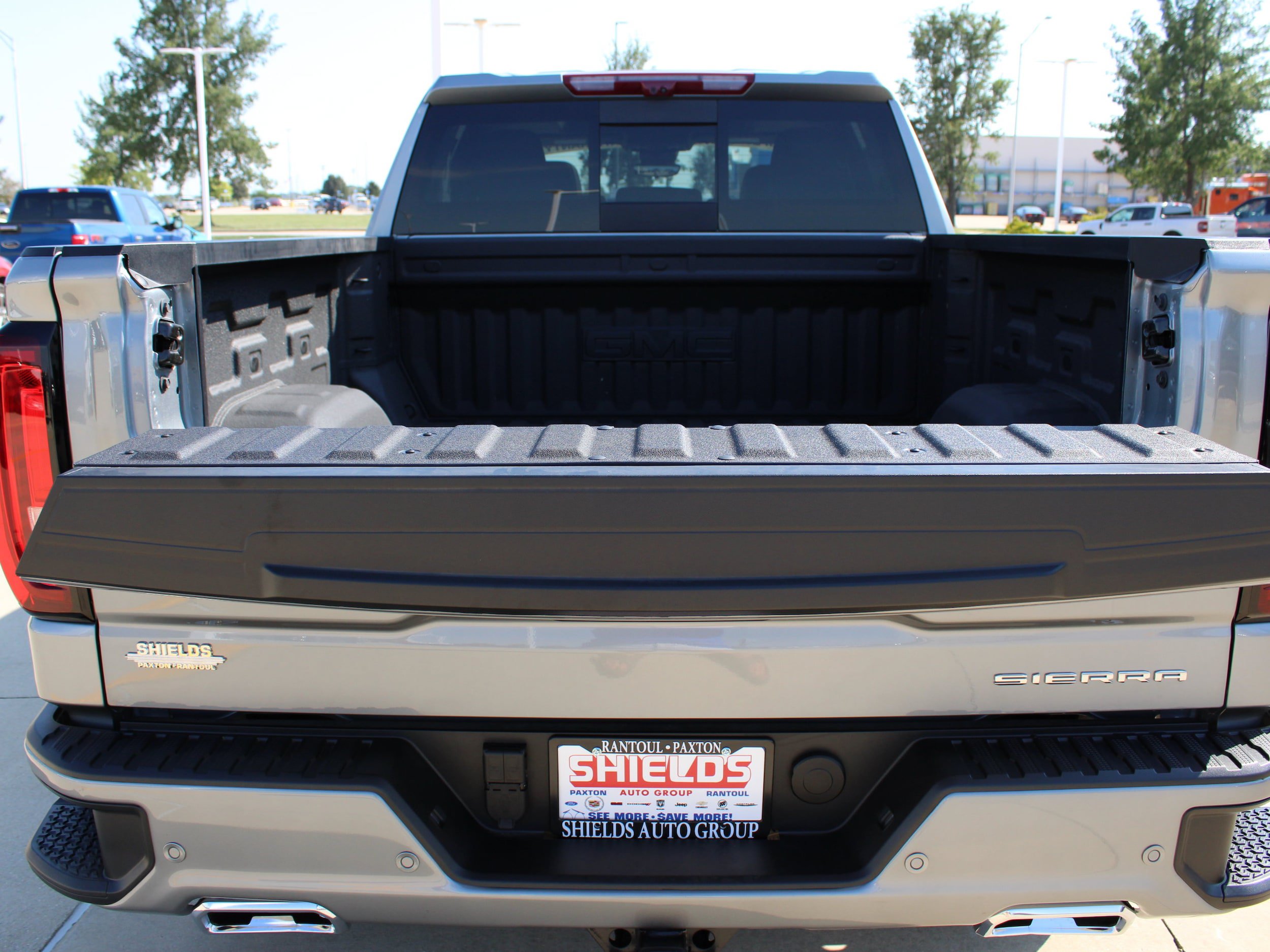 Used 2026 GMC Sierra 1500 Denali w/ Denali Reserve Package AWD/4WD image 6