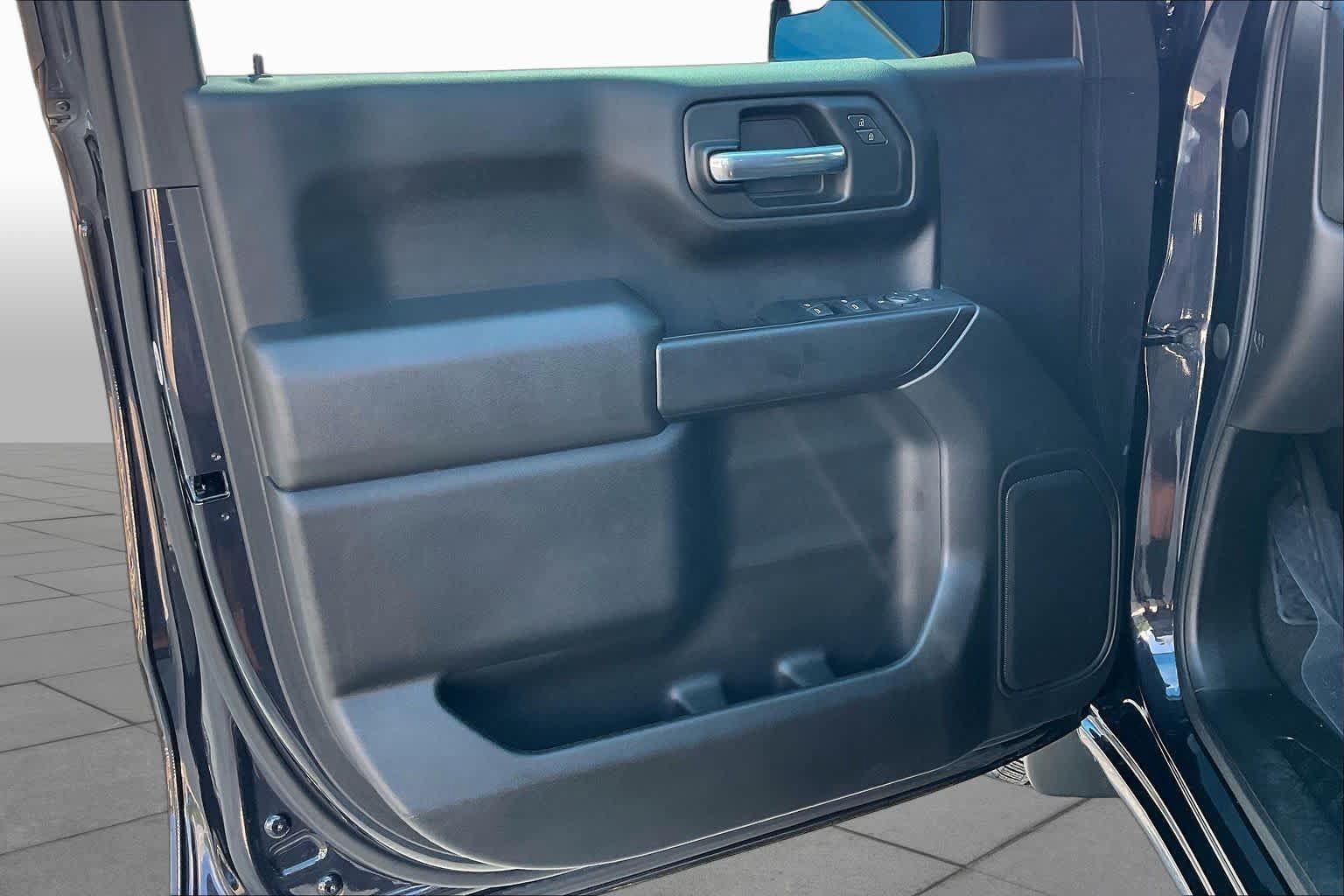 Used 2023 Chevrolet Silverado 1500 Custom RWD image 21