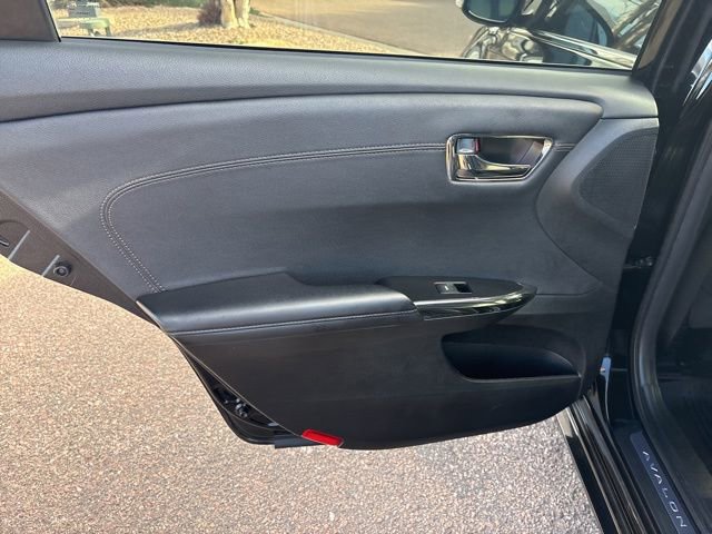 Used 2018 Toyota Avalon Limited w/ All Weather Liner Package FWD image 25