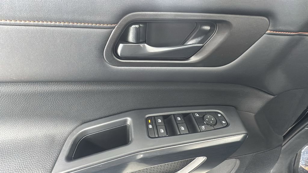 Used 2024 Nissan Pathfinder Rock Creek image 19
