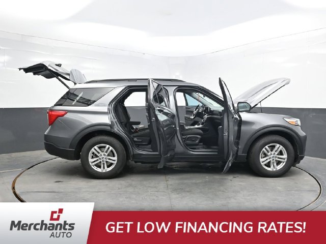 Used 2023 Ford Explorer XLT AWD/4WD image 50