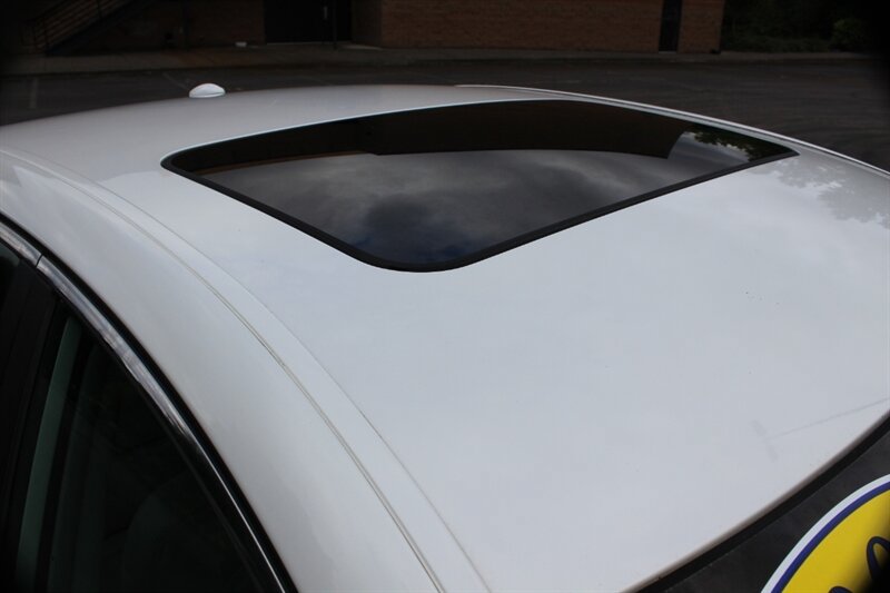 Used 2008 Hyundai Azera Limited FWD image 18
