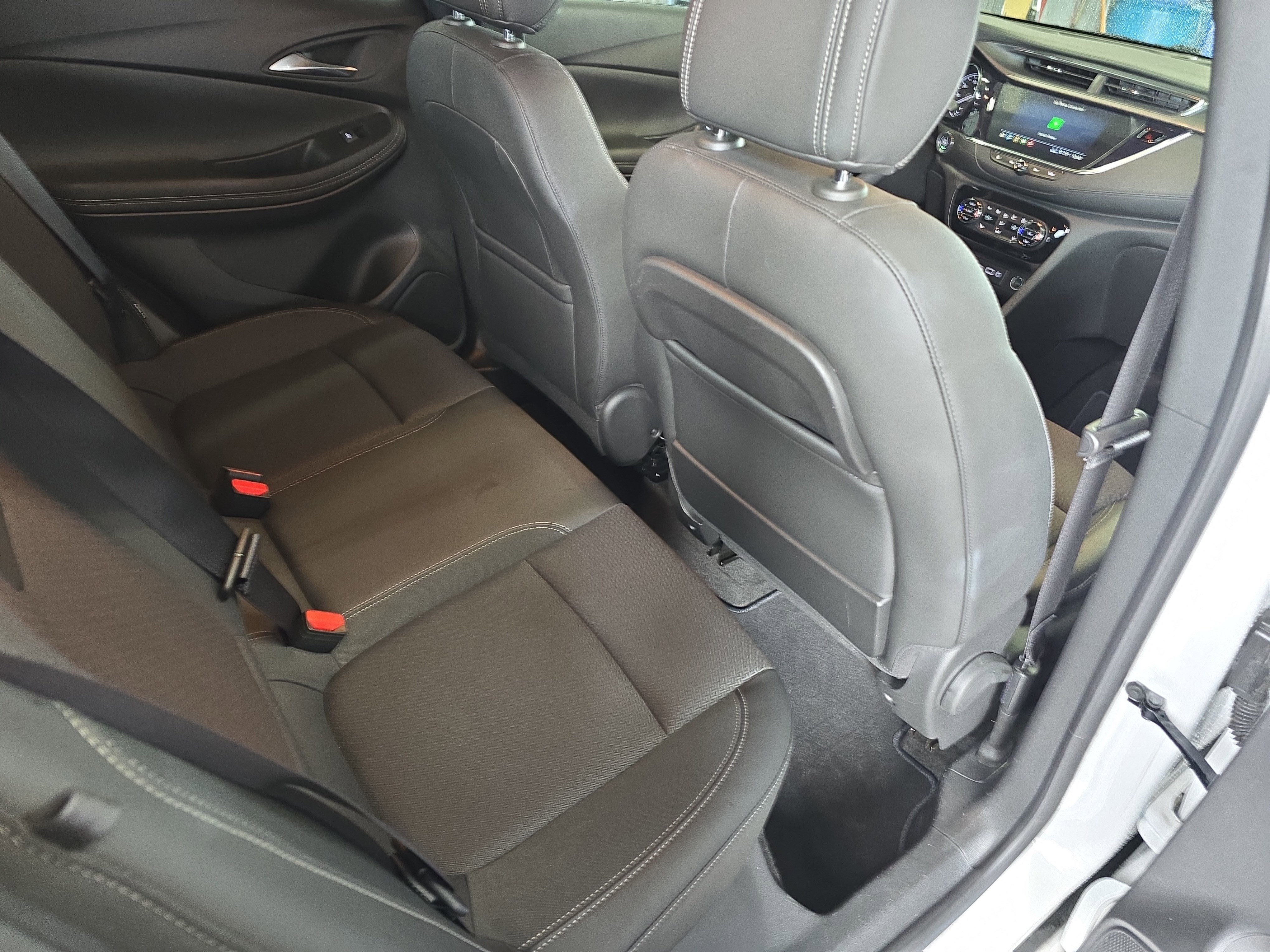 Used 2023 Buick Encore GX Select w/ Sport Touring Package FWD image 11