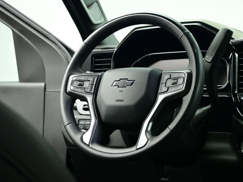 Used 2024 Chevrolet Silverado 2500 ZR2 w/ Technology Package image 44