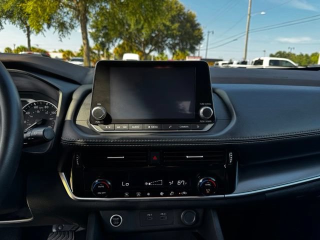Used 2021 Nissan Rogue SV FWD image 29