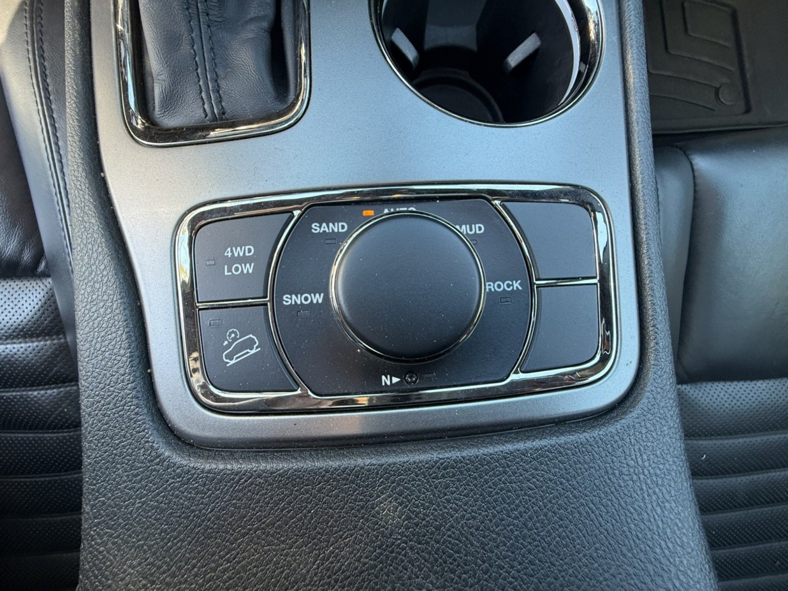 Used 2020 Jeep Grand Cherokee Limited X AWD/4WD image 16