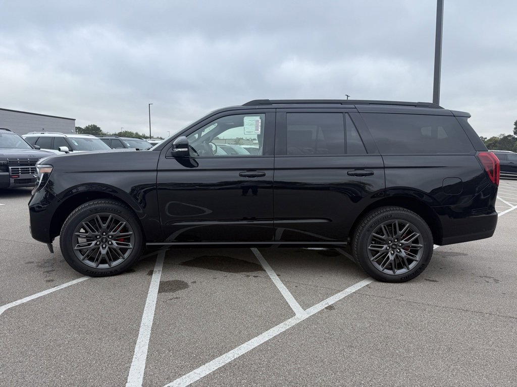 New 2025 Ford Expedition Platinum image 3