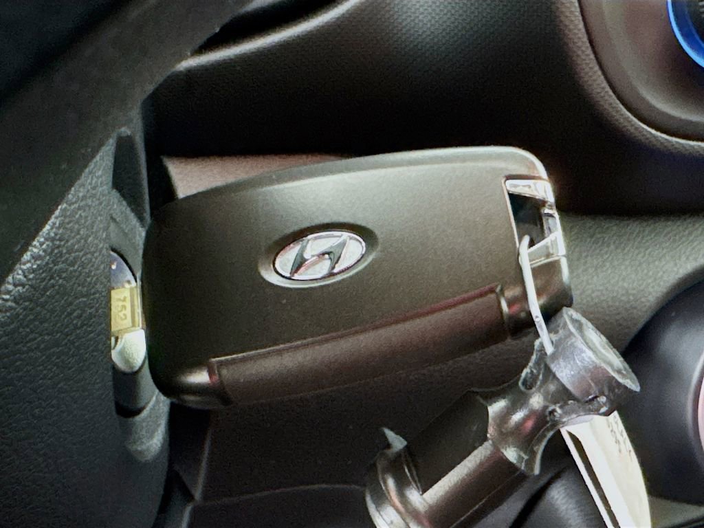 New 2026 Hyundai Venue SE image 31