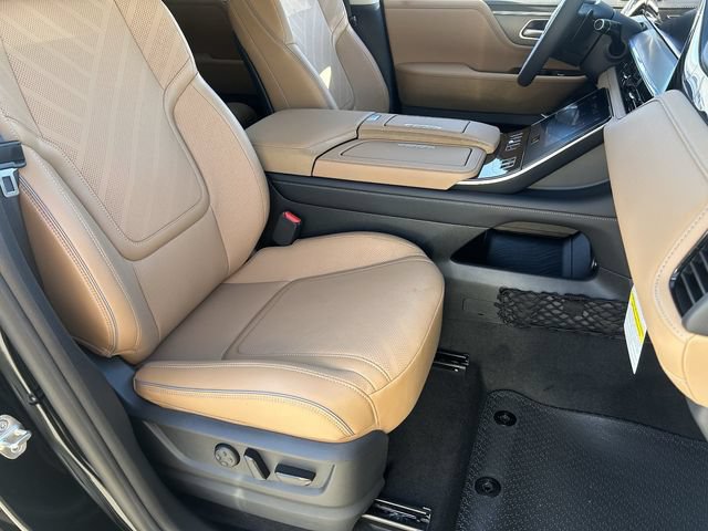 New 2027 INFINITI QX80 Luxe w/ Cargo Package AWD/4WD image 12
