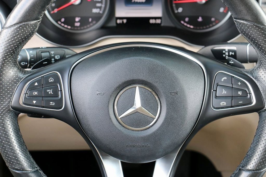 Used 2019 Mercedes-Benz GLC 300 4MATIC image 26