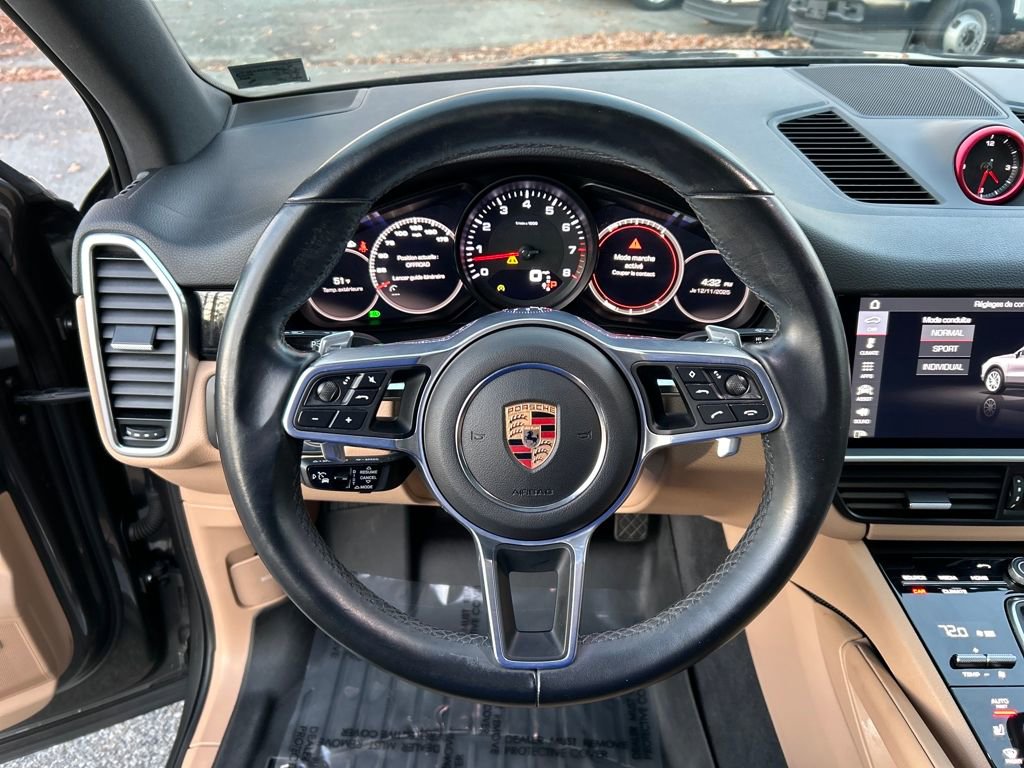 Used 2020 Porsche Cayenne image 17
