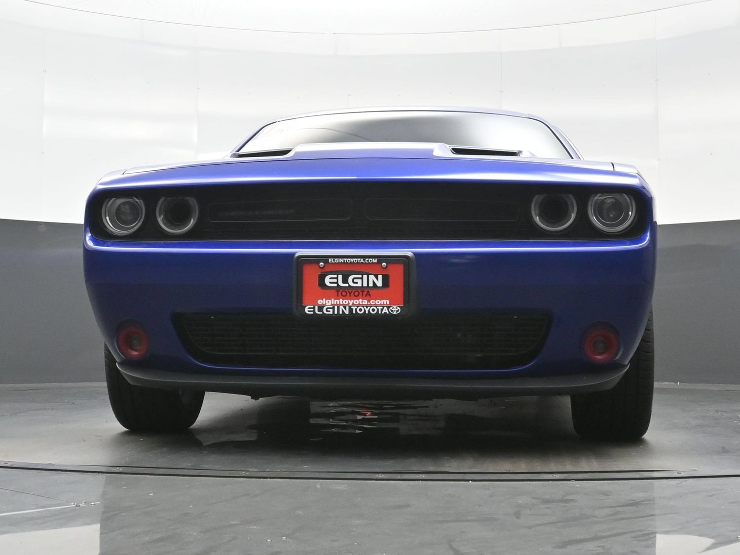Used 2018 Dodge Challenger SXT w/ Blacktop Package RWD image 26