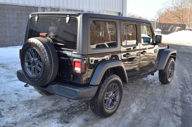 Used 2024 Jeep Wrangler Sport S image 8