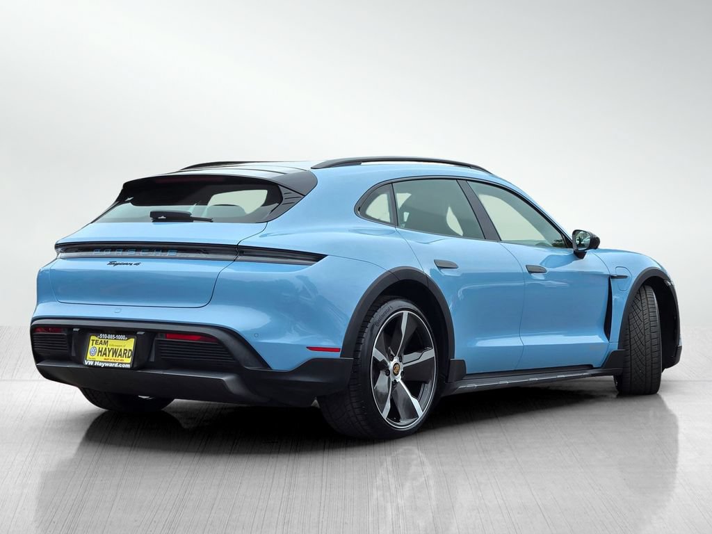 Used 2022 Porsche Taycan 4 Cross Turismo AWD/4WD image 5