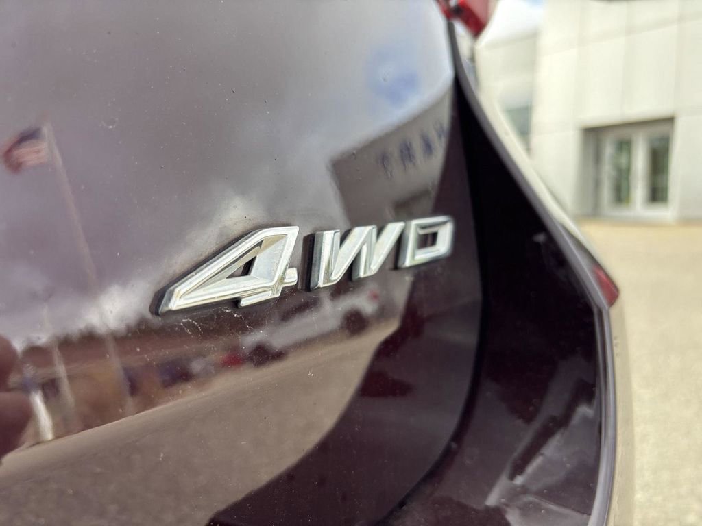 Used 2023 Ford Explorer XLT w/ Equipment Group 202A image 11