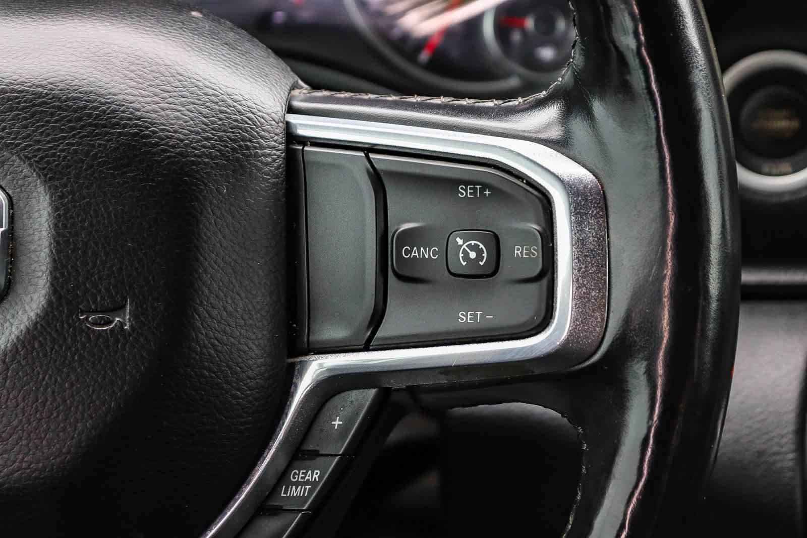 Used 2019 RAM 1500 Laramie RWD image 23