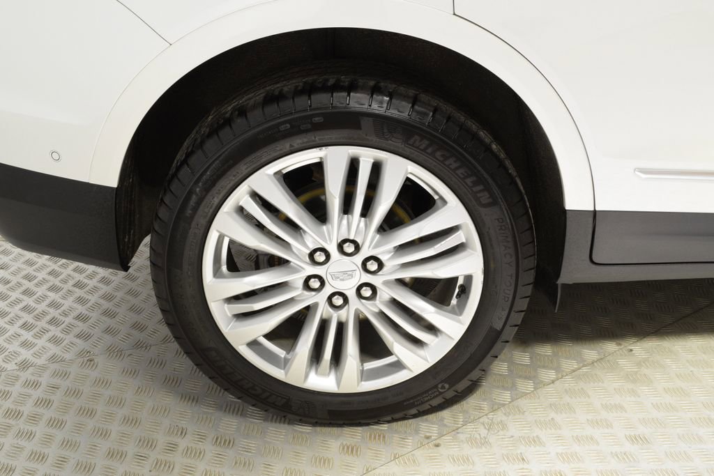 Used 2018 Cadillac XT5 Premium Luxury w/ Driver Assist Package image 37