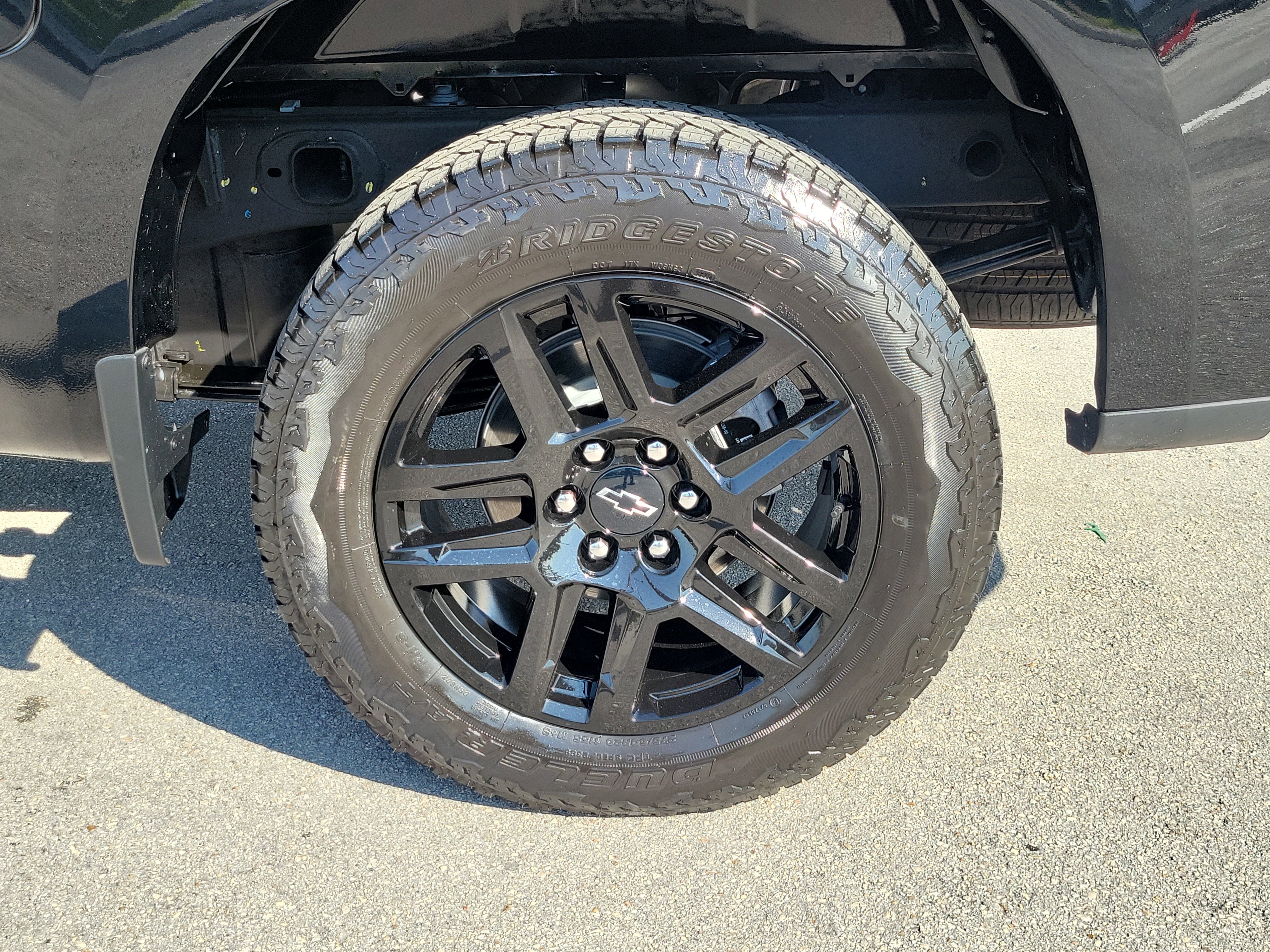 Used 2026 Chevrolet Silverado 1500 Custom w/ Turbomax Blackout Package RWD image 25