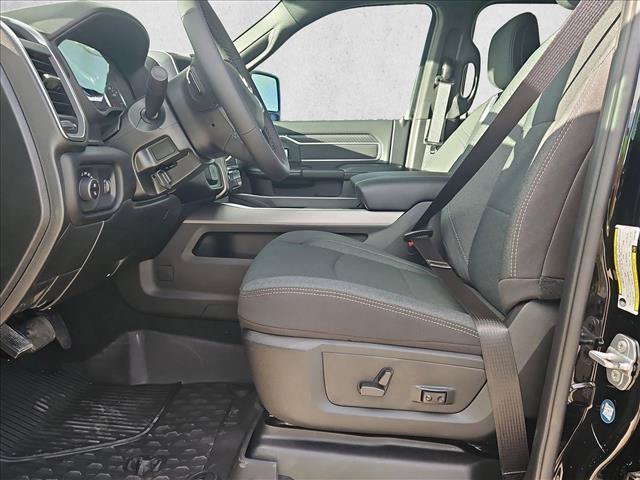 New 2026 RAM 3500 Big Horn AWD/4WD image 4