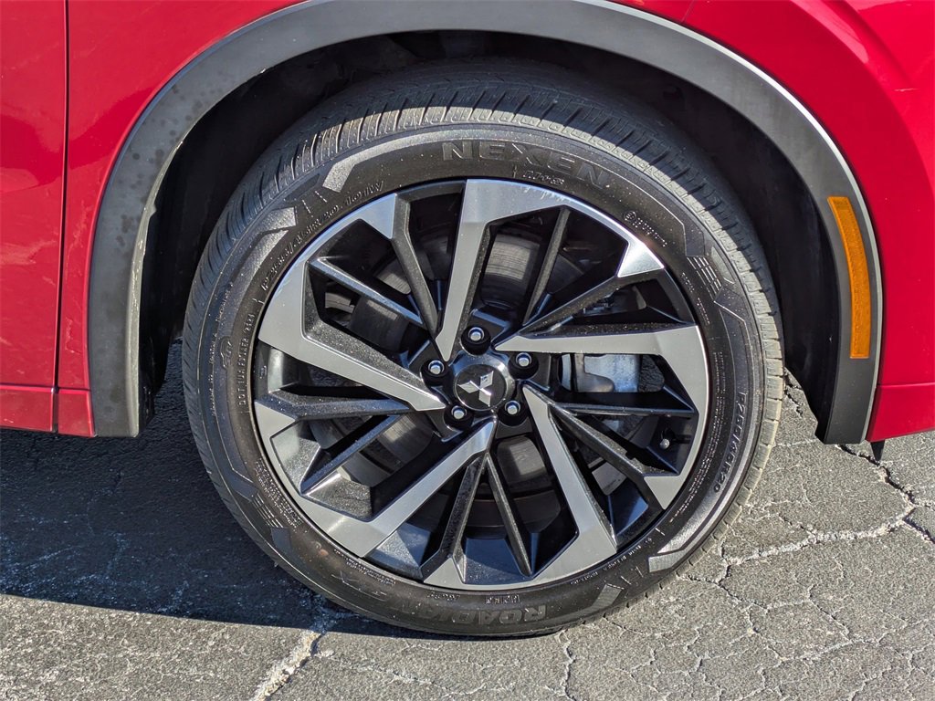 Used 2024 Mitsubishi Outlander SEL image 11