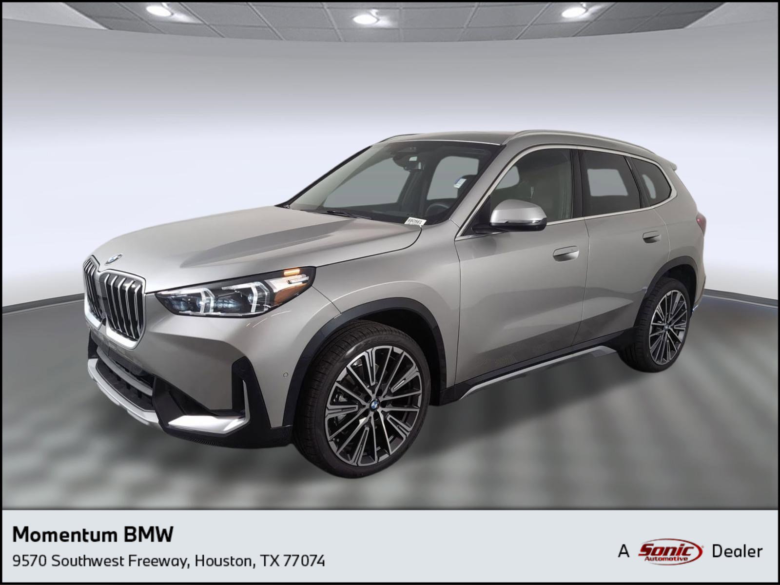 Used 2025 BMW X1 xDrive28i w/ Technology Package image 1