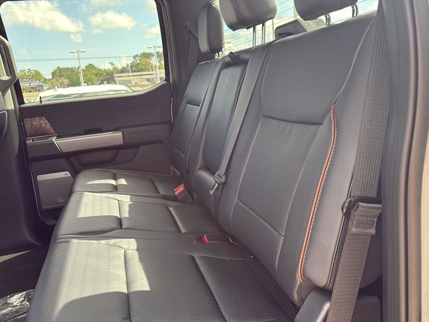 New 2026 Ford F250 Lariat w/ FX4 Off-Road Package image 11