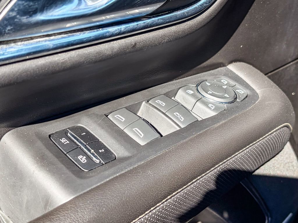 Used 2023 Chevrolet Suburban Premier image 46