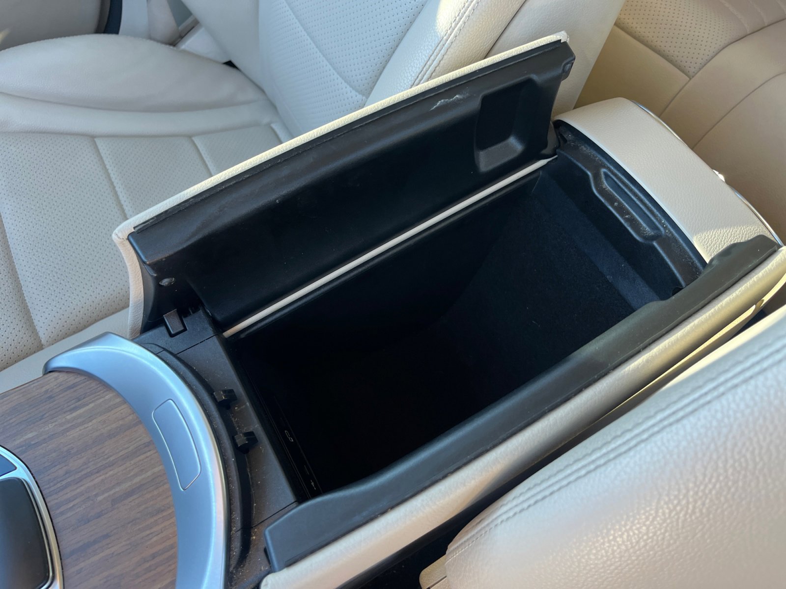 Used 2022 Mercedes-Benz GLC 300 4MATIC image 15