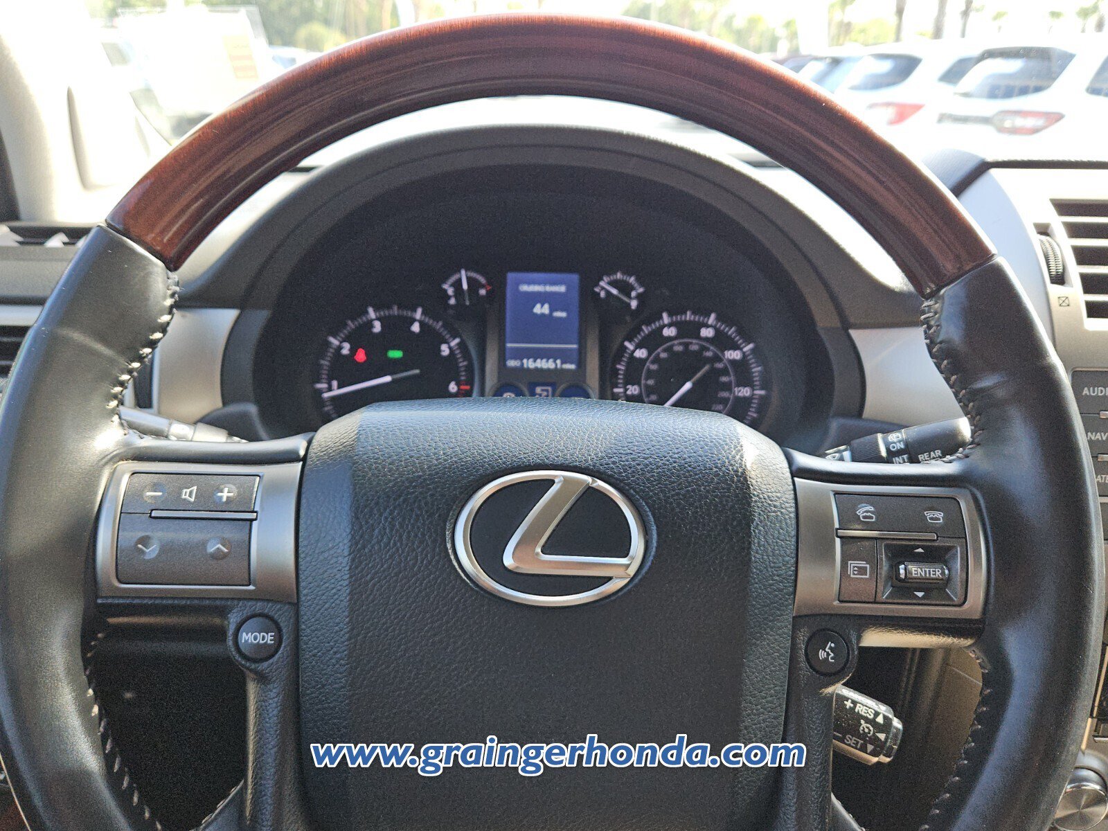 Used 2015 Lexus GX 460 w/ Premium Package AWD/4WD image 18
