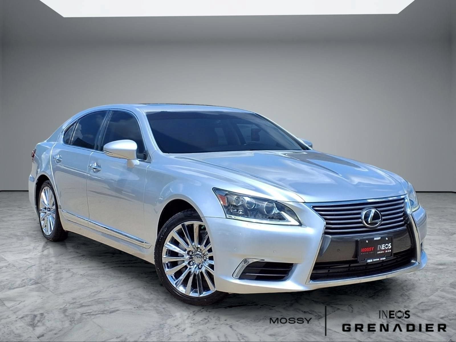Used 2013 Lexus LS 460 w/ Ultra Luxury Pkg