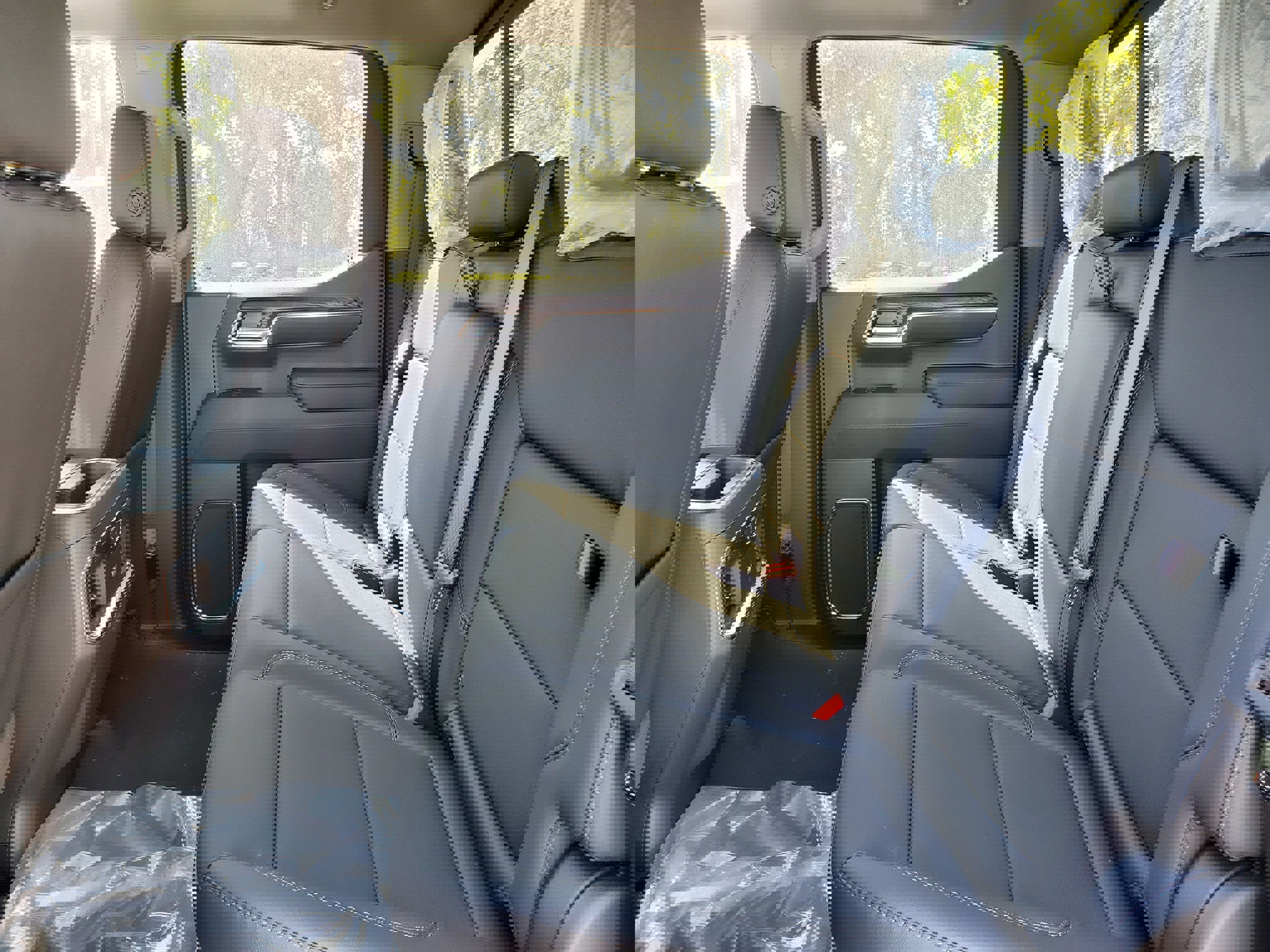 New 2026 GMC Sierra 1500 SLT image 6