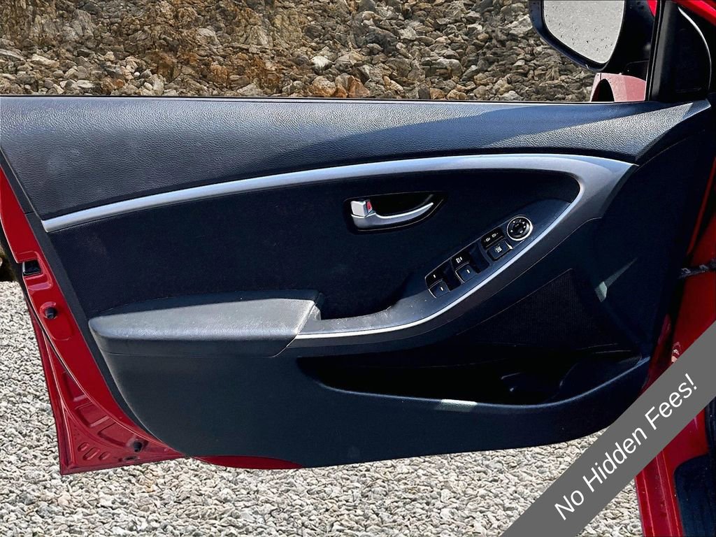 Used 2013 Hyundai Elantra GT FWD image 19