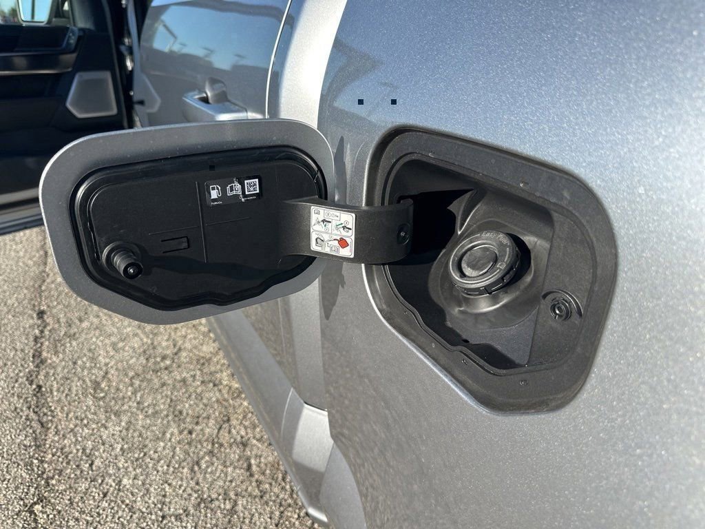 New 2025 Ford F150 Platinum w/ Equipment Group 702A High image 18