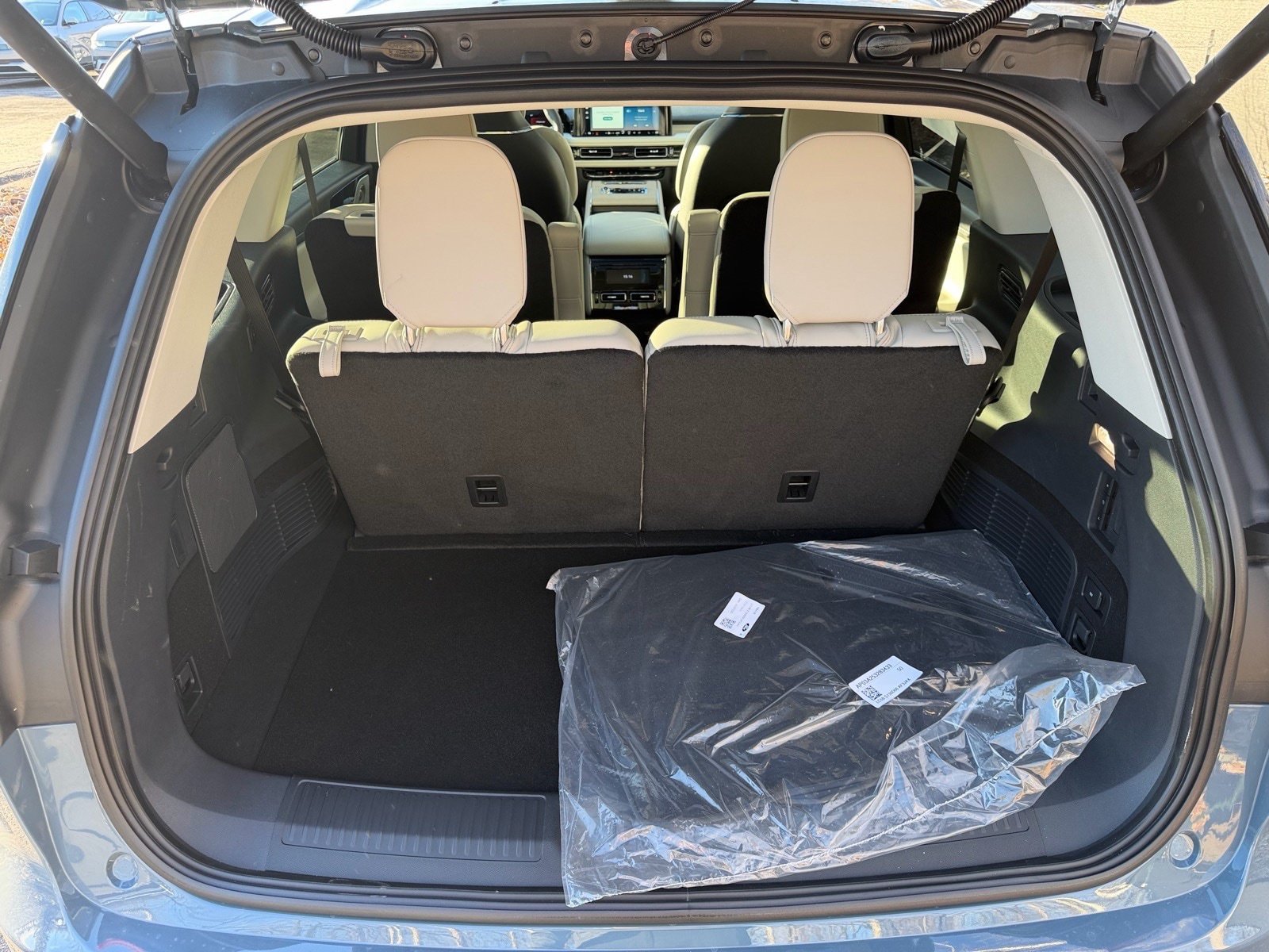 New 2026 Lincoln Aviator Reserve AWD/4WD image 17