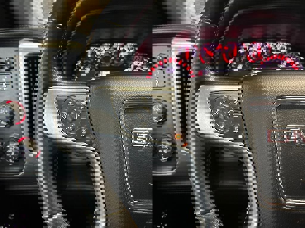 Used 2015 GMC Sierra 2500 SLT w/ Duramax Plus Package image 17